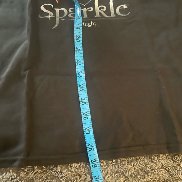 Twilight T-shirt size medium unisex sizing. measurements in photos. NWT! - Picture 6 of 7